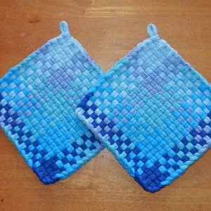 Set of 2 Handmade Artisan Woven Loomed Blue Ombre Potholders Hot Pads Trivets